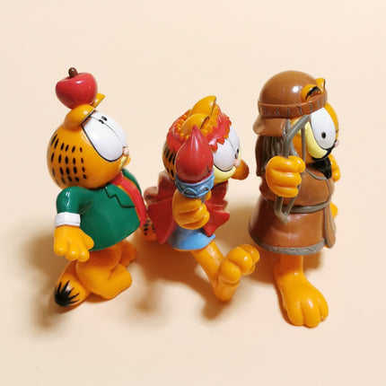 Garfield as Isaac Newton Greek Mongolian – 3" Figure Lot of 3 (1999, Pre-Owned)