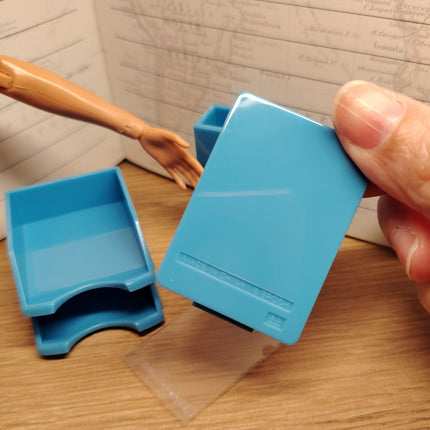 Blue Desktop Organizer 1.75" – Dollhouse Stationery by Epoch (Pre-Owned)