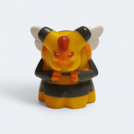 Pokemon Vespiquen 1.75" Finger Puppet – Catch Them All 2007 (Bandai, Pre-Owned)