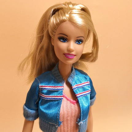 Mattel Barbie I Can Be Gymnastics Coach with Kelly – 2009 Career Doll (Pre-Owned)