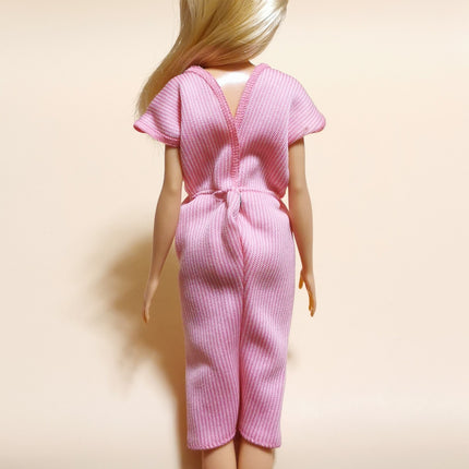 Mattel Barbie Pink Dress with Bow – Vintage 1984 (Pre-Owned)