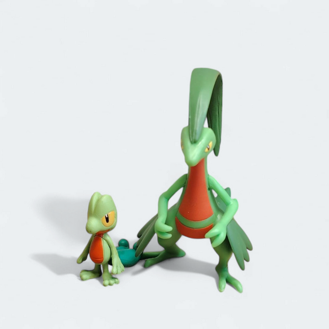 Pokemon Scale World 1/20 Scale Treecko & Grovyle 2.5" Mini Figure (Bandai, Pre-Owned)