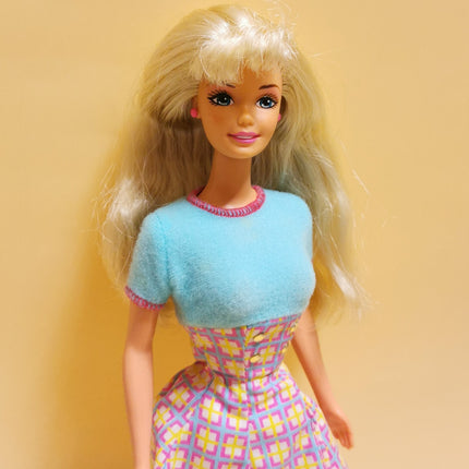 Mattel Chic Barbie – Blonde Summer Dress Outfit #18218 (Pre-Owned)