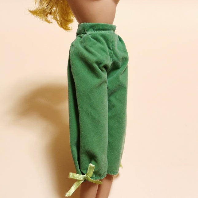 1/6 Scale Green Capri Pants – Summer Casual for Barbie & Jenny (Pre-Owned)
