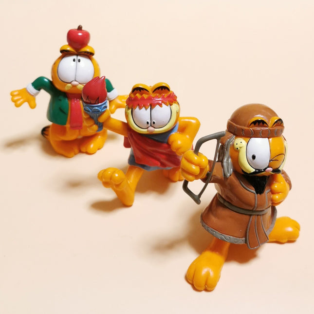 Garfield as Isaac Newton Greek Mongolian – 3" Figure Lot of 3 (1999, Pre-Owned)