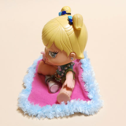 Bratz Baby Cloe & Pet Pig Angel – 2004 Fashion Doll (Pre-Owned)