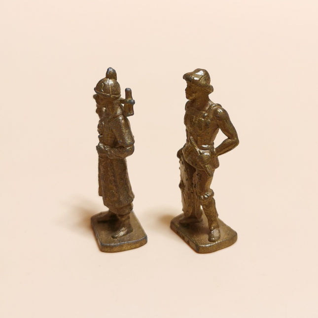 Huns Metal Miniature Kinder Surprise Toy – 1.5" Figure (Pre-Owned)