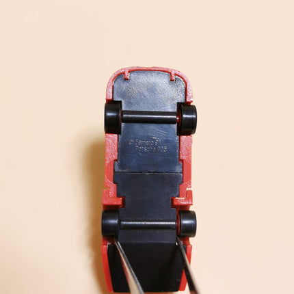 Vintage Kinder 1991 Porsche 935 Red – HO Scale 1/87 Plastic Car (Pre-Owned)