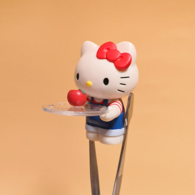 Sanrio Hello Kitty Serving an Apple – 2.25" Cake Topper (2007) (Pre-Owned)