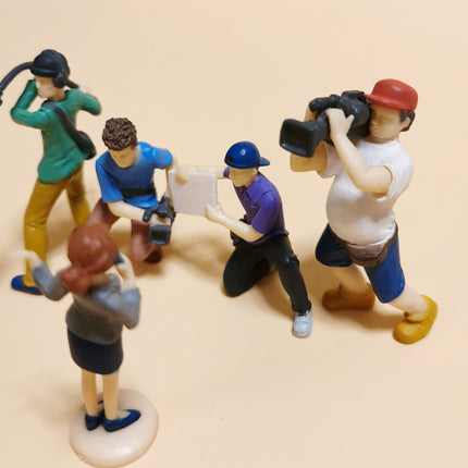 Toy Miniature Lot of 5 Reporter & Filming Crew – 2" Diorama Model (Rare, Pre-Owned)