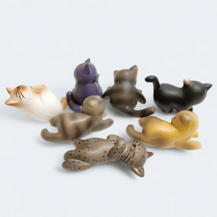 Adorable Kitty Cats 1.5–2" Mini Figures – Lot of 7 Dollhouse Pets (Pre-Owned)