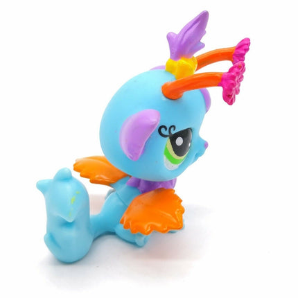 LPS Littlest Pet Shop 2833 Iris Blue Fairy Kitty – 2.5" Mini Figure (Pre-Owned)