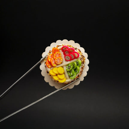 Handmade Cream Kiwi Fruit Cake 1.5" Miniature – Dollhouse Food (Pre-Owned)