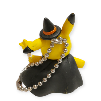 Pokemon Pikachu in Halloween Outfit 1.5" Mini Figure – Keychain Japan (Pre-Owned)